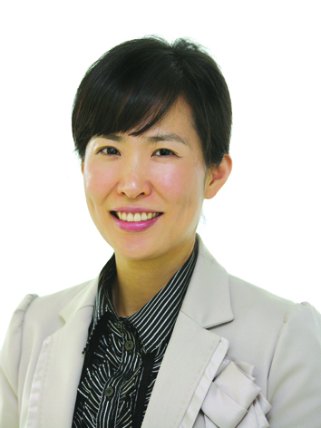 2. 부산과학기술상 증명사진_신화경.jpg